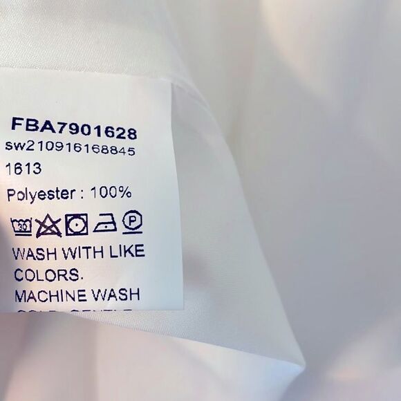 White dress with lace, spaghetti straps, and lining, new without tags - Picture 12 of 13